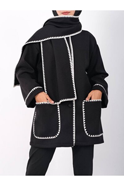 Modamorfo Buttoned front pocketed jacket with scarf - black