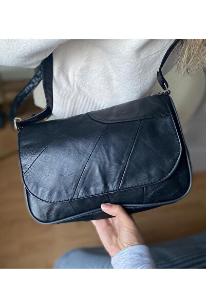 NahitaTyana Dámská kabelka z pravé kůže v černé barvě