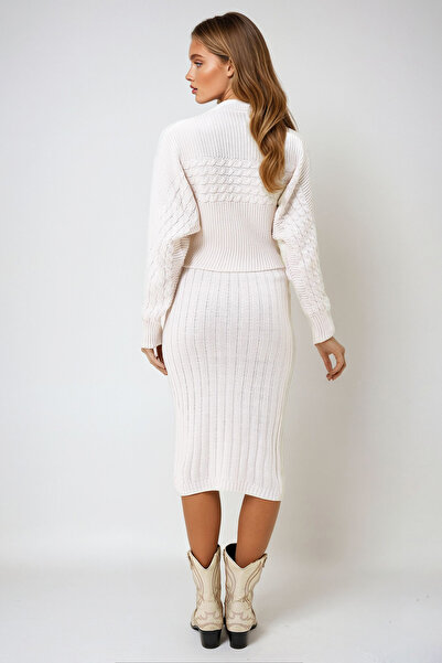 VAGGON Жіночий екрю з високим коміром, рукавами-крилами, товстий зимовий светр і комбінезон на бретельках Prm1306