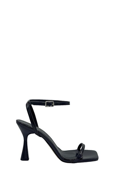 Moulin Shoes 010 240092 جلد أسود لامع