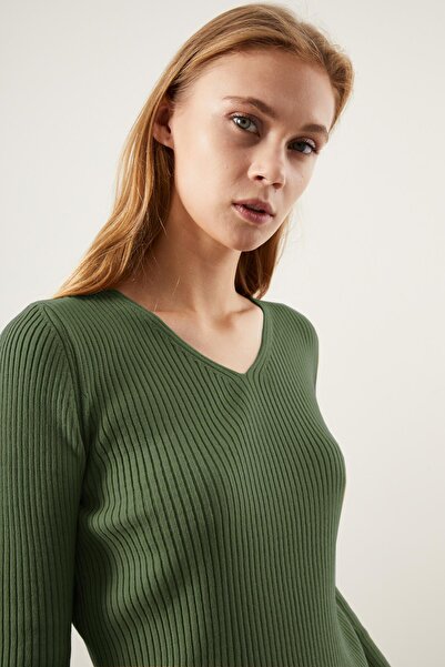 TENA Women's Age V-Neck Ribbed Knitwear