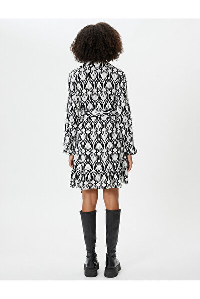 Koton Mini rochie cu guler cămașă cu mânecă lungă cu jumătate de nasture cu curea