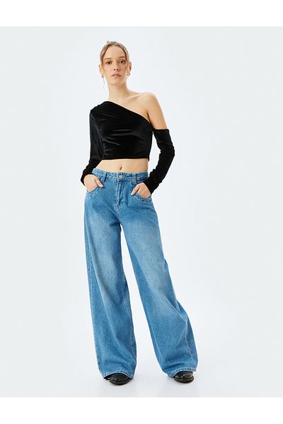 Koton One Shoulder Asymmetrical Collar Long Sleeve Crop Velvet T-Shirt