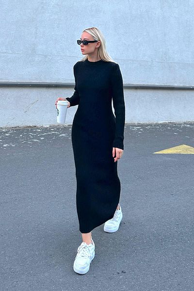 Swist Schwarzes Bria Midikleid aus dicker Strickware für Damen mit Rundhalsausschnitt