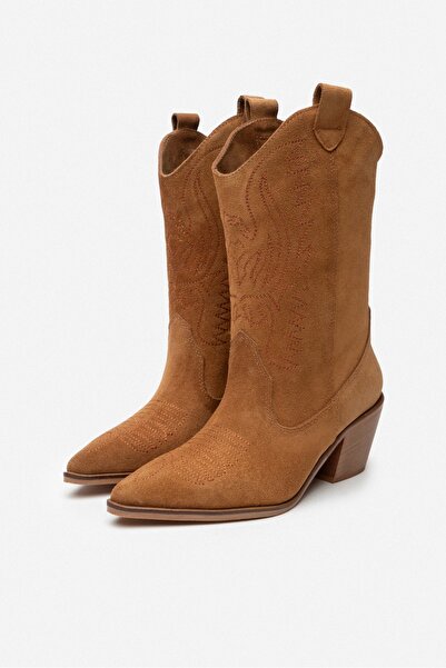 NİŞANTAŞI SHOES Detail výšivky z pravé semišové kůže Mercury Tan Dámské boty Dallas na silném podpatku