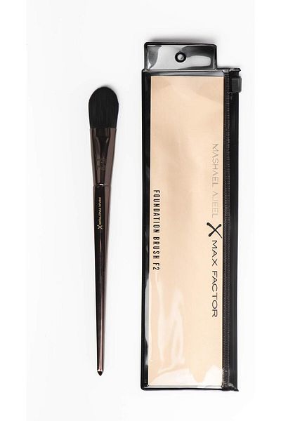 Max Factor Pro Foundation Brush F2 by Mashael Ajeel