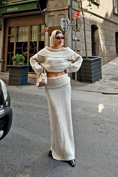 Swist Bej Daly Madonna Yaka Kazak-Madonna Etek Detaylı Kadın Triko Alt-Üst Takım