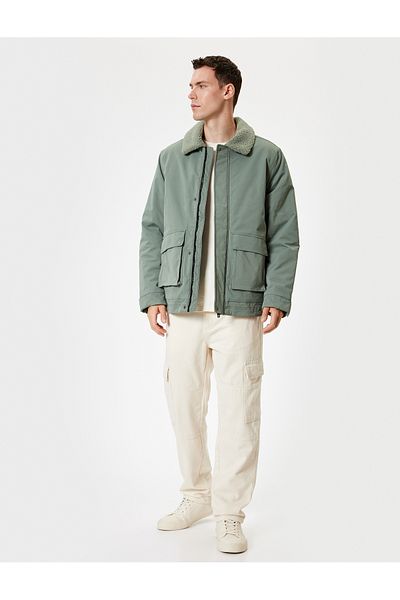 Koton Slim-Fit-Jacke mit Plüschkragen und Reißverschluss