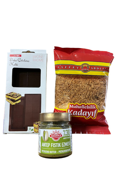 Anadolu Tarım Dubai Çikolatası Seti2 ( Saffet Abdullah Çıtır Kad. 200 G +antep Fıstık Ezm. 200 G+ Silikon Kılıf )