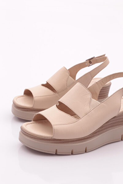 DGN 0090-25214 Women's Sandals