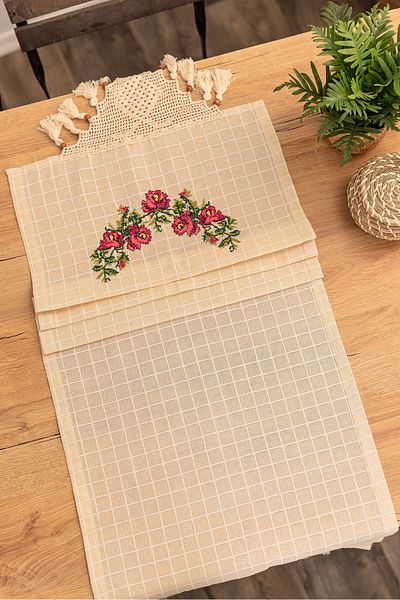 Buldan CSN Tekstil Red Cross Stitch Runner
