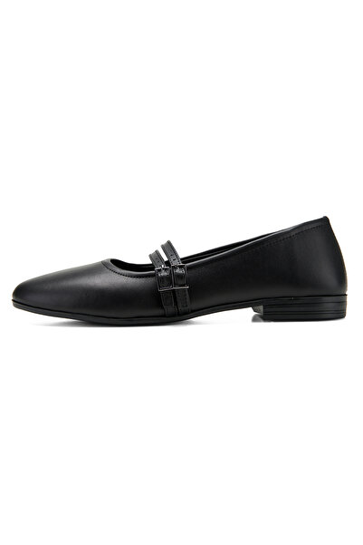 Desa Women's Black Leather Ballerinas