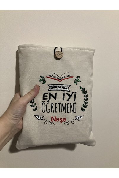 dogga design İstediğiniz ismi yazıyoruz. Öğretmenler günü kitap kılıfı