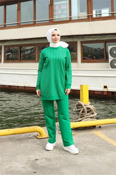 Bwest Striped Stone Patterned O Neck Double Hijab Tracksuit Set - 71187.111 - Beneton Green