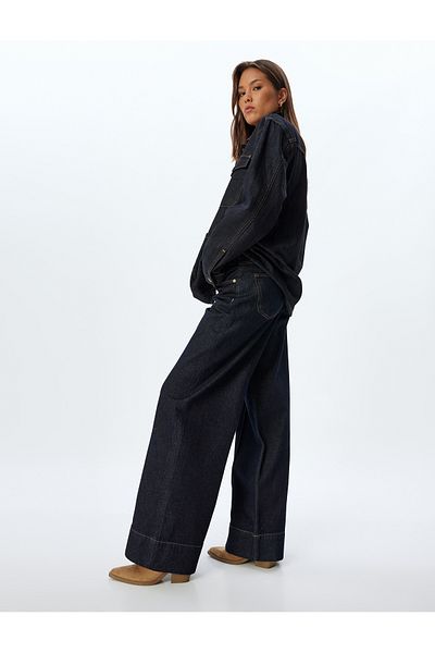 Koton Jeanshose mit weitem Bein, gerippter Knopf, Standard-Taillentasche – Jeans mit weitem Bein
