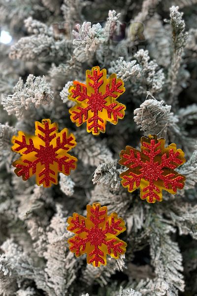 Huzur Party Store Πρωτοχρονιάτικο Πεύκο - Red Eva Shiny Snowflake, 8x8 cm, 4 τεμάχια, ασημί χρυσό χαρτόνι