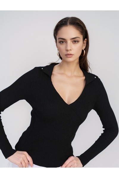 T Guel Women's Black Double Breasted Collar Stone Knitwear Sweater