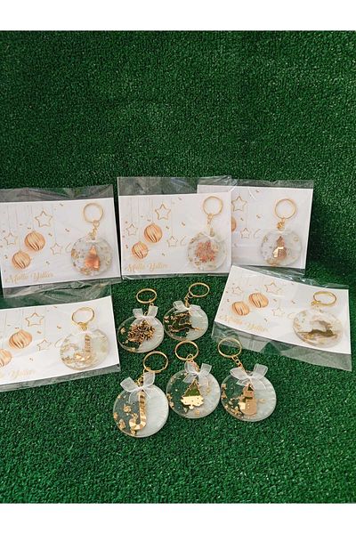 ZEKAAVM New Year's Ornament Christmas Gift 5-Piece Epoxy Keychain