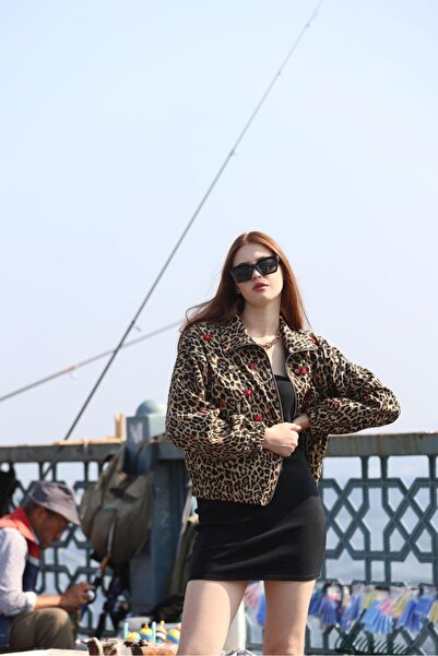 Shazel Kadın Ceket Leopar Desenli Tasarım Taş Işlemeli