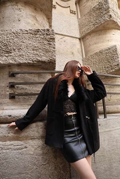 Shazel Kadın Siyah Kaban Kürk Yaka Oversize Kışlık Kaşe Kaban