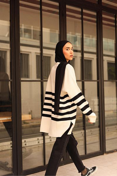 Touché Privé STRIPED KNIT TUNIC