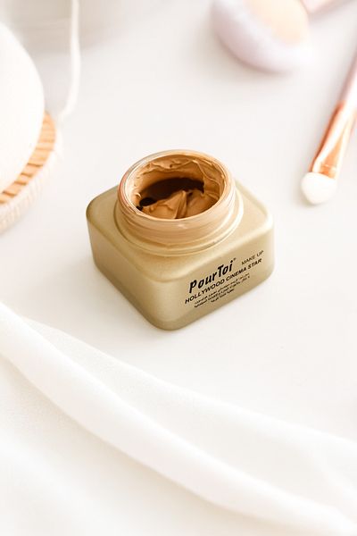 Monella 60 Gr. High Coverage Hollywood Cinema Star Foundation