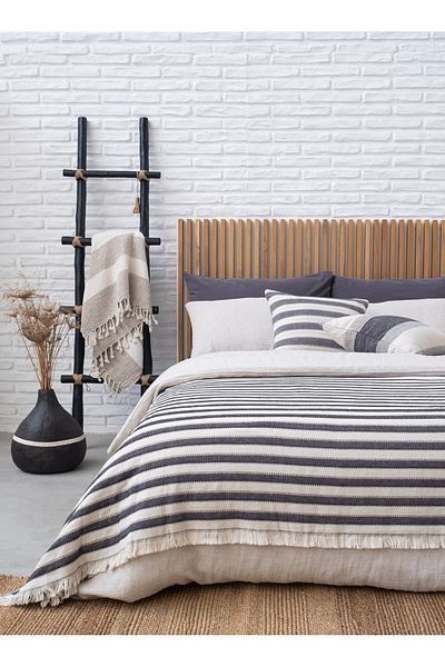 Barine Thorne Cotton Bedspread Natural / Black 230X230