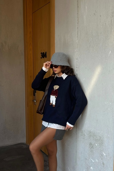 Eka Жіночий темно-синій светр з плюшевим ведмедиком 10145205