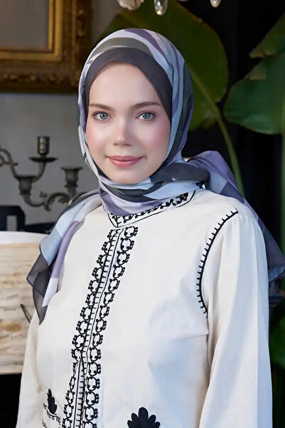 Madame Polo مجموعة سيريموني شال بنمط نقي - كاكي