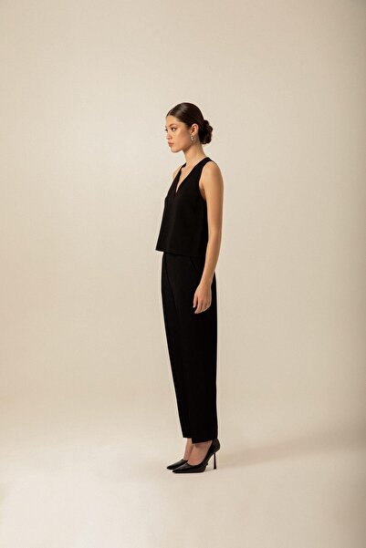 rue Μαύρη μπλούζα με λαιμόκοψη σε σχήμα V