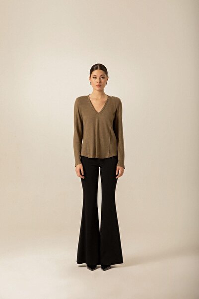 Rue Studio Πλεκτή μπλούζα χακί με κουμπιά στους ώμους