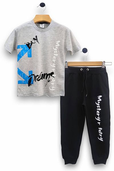 TRİLİYA Boys' Set - Comfortable T-Shirt and Sweatpants, Stylish Design