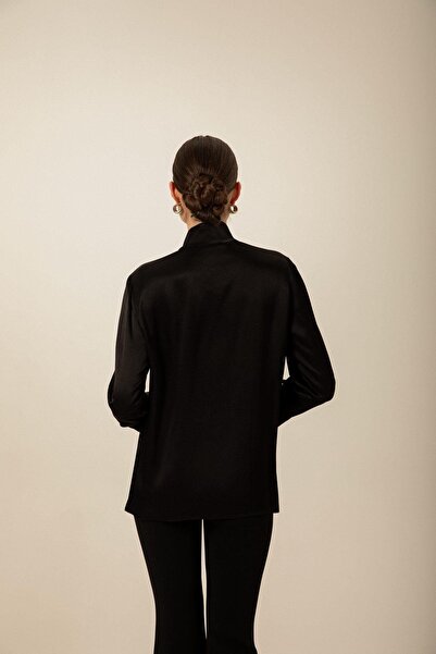 rue Scarf Detailed Black Shirt