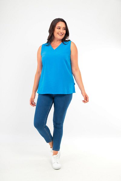 Trend42plus Plus Size V-Neck Slit Detailed Sleeveless Indigo Blouse