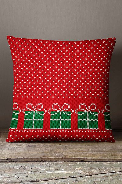 INSENSE HOME Velvet Babyface Red Christmas Themed Throw Pillow Pillow Case - Cgh225