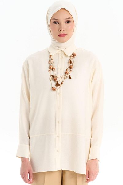 Tuğba Ecru Color Necklace Shirt - Cut Detail
