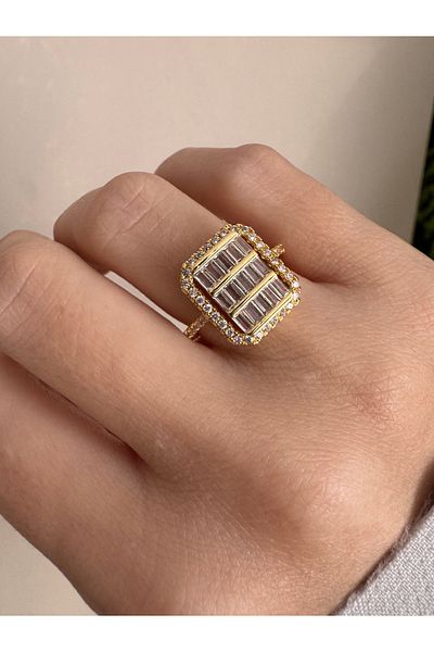 Petra Jeweils Baguette Gold Ring