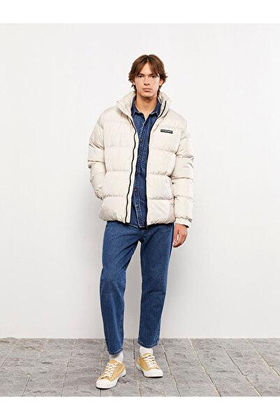 LC Waikiki سترة منتفخة للرجال ذات الياقة العالية ذات المقاس القياسي