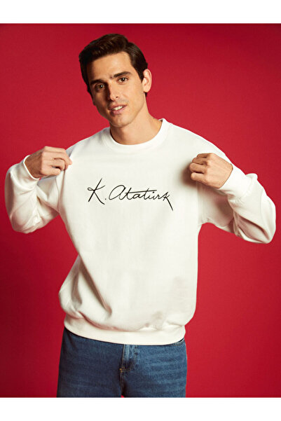 LC Waikiki Ανδρικό φούτερ XSIDE Ecru με μακρυμάνικο λαιμόκοψη Atatürk Signature B με τύπωμα