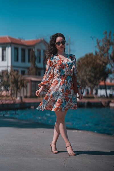 FARREN فستان نسائي قصير منقوش بالزهور البيضاء |   خط فرن