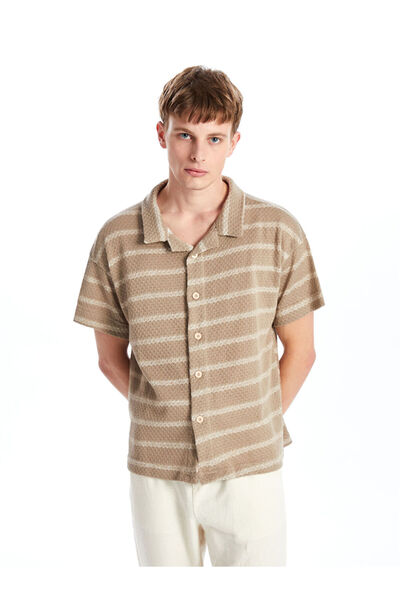 LC Waikiki Ανδρικό πουκάμισο με κοντό μανίκι με κανονική εφαρμογή