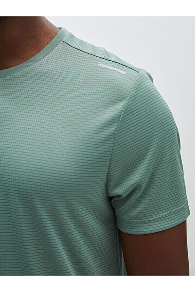 LC Waikiki LCW Active DRY-TECH Bisiklet Yaka Kısa Kollu Erkek Tişört