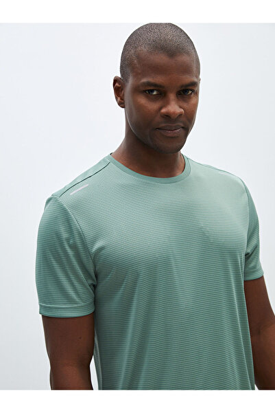 LC Waikiki LCW Active DRY-TECH Bisiklet Yaka Kısa Kollu Erkek Tişört