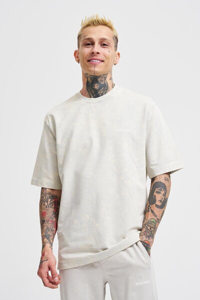 Machinist UNISEX Πλενόμενο μπλουζάκι Relaxed Basic - Μαλακό μπεζ με κηλίδες