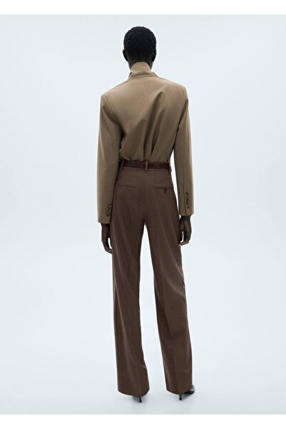 MANGO Woman Παντελόνι με πλισέ ίσιο κόψιμο