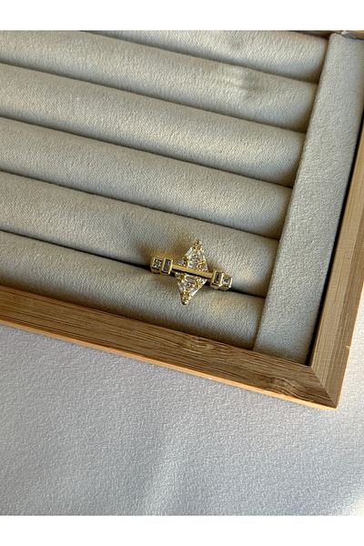 ringbox Triangle Model Zircon Stone Ring