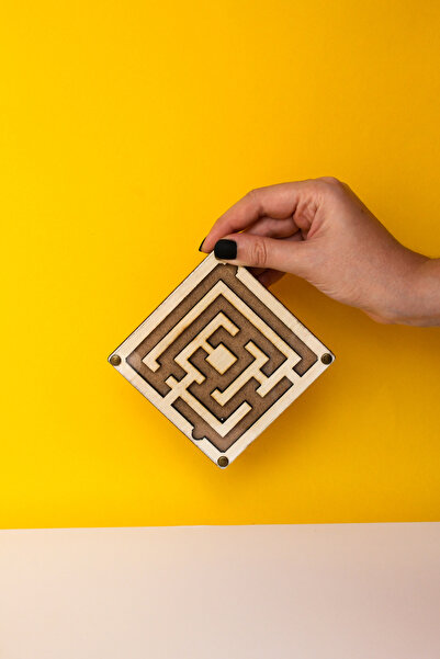 Store Wooden Maze Game - Montessori Educational Natural Wooden Toy - Brain Teaser and Balance Game - No: 3