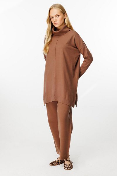 Ghisa Turtleneck Brown Knitwear Set