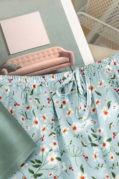 Merry See Dantel Işlemeli Çiçek Desenli Şort Pijama Takımı