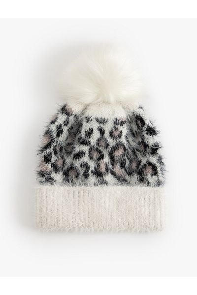 Koton Beretă cu textura moale cu model leopard - pliată cu detaliu pompon